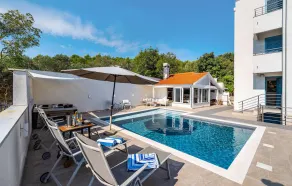 Stunning Apartment in Lukoran With Jacuzzi, Wifi and Outdoor Swimming Pool - Image 5