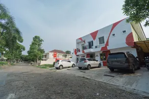 Super OYO 2110 Rotterdam Guest House - Image 4