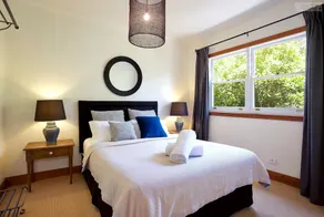 Stonewall Cottage and Studio - Image 2