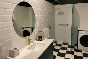 The 1920s 'prosperity' Suite - Image 2