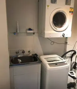 Inner City Apartments - Image 4