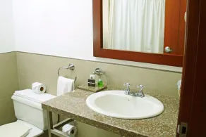 HM International - Image 4