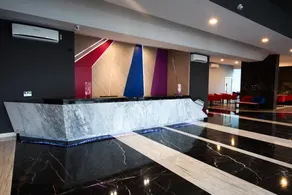 Hoh Hotel - Image 2