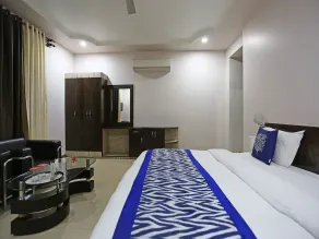 Sheetal Hotel - Image 2