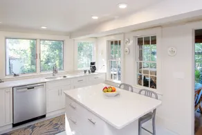 265 Main Street House - Image 2
