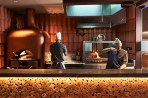 Revier Hotel Dubai - Image 2