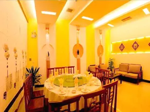 Aiyuan Resort Hotel, West Street, Yangshuo, Guilin - Image 5