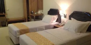 Hotel Pacific - Image 5