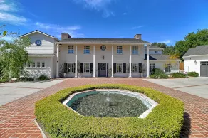 Montecito Luxe Home "location, Location, Location!!" 4 Bedroom Residence by Redawning - Image 5