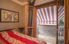 Stunning Apartment in Grottammare With 2 Bedrooms and Wifi - Image 3