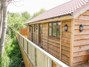 Elm Lodge - Image 2