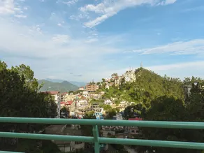 Hotel Barog Villa by OYO Rooms - Image 3