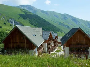 Apartment in les Sybelles with 310 km slopes - Image 2