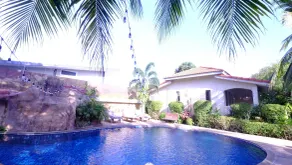 Save House Resort - Image 2
