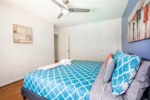 4BR Family Home - Sleeps 9 - w Private Pool Hot Tub - Image 4