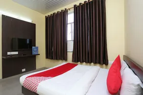 OYO 29315 Kiwi Hotel & Spa - Image 4