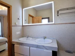 Tasteful Villa in Pinos de Alhaurín With Swimming Pool - Image 3