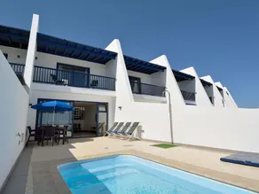 Comfortable, Attached Holiday Home With Private Pool and Near the sea - Image 3