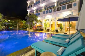 Beachside Boutique Resort - Image 5