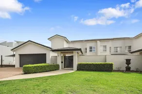 Beach House - Image 2