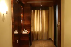Kings Crown Hotel Salt Lake - Image 2