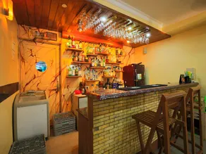Camron Guest House by OYO Rooms - Image 5