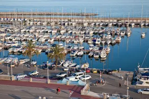 Seaport views - Image 4