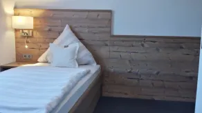 Hotel Haus Nussbaum - Image 2