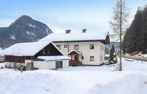 Beautiful Caravan in Gosau With 6 Bedrooms and Wifi - Image 4