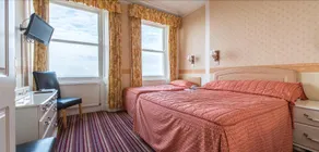 The Queen’s Hotel - Image 3