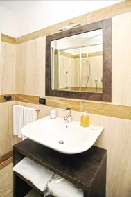 Suites Rome 55 - Image 5