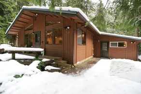 Snowline Cabin 23 - Great Cabin With hot Tub, Game Room, Wifi and Sauna - Image 3
