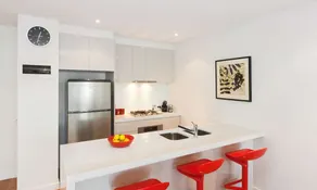 Penthouse With Bay Views - Image 3