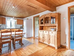6 Person Holiday Home in ED - Image 4