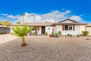 105th Sun City 2 Bedroom Home by Redawning - Image 4