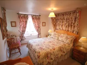 Cross Keys Cottage - Guest house - Image 4