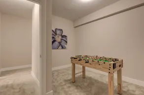 Marbella Lane Executive Townhome, 20 mins to Boulder - Image 3