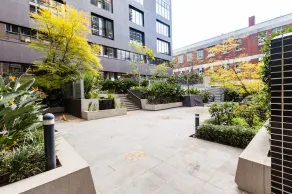 WESLEY, 2BDR Carlton Apartment - Image 4