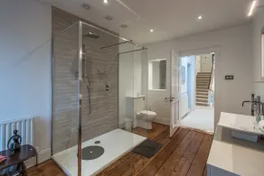 The Patrick Kavanagh Suite - hiphipstay - Image 2