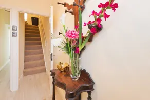 2 Bedroom Apartment By The River - Image 4