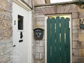 Honeysuckle Cottage - Image 3