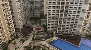 Condo at Solemare Parksuites - Image 3