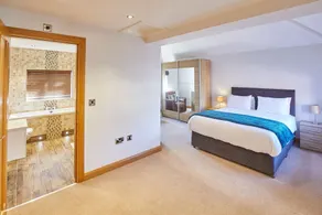 Host Stay Cliff Road - Image 2