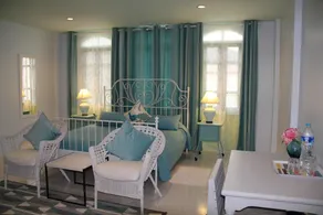 Mandarin Room - Image 2