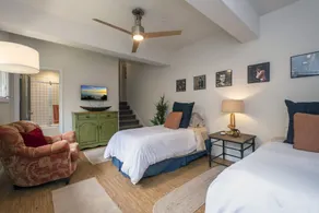 Chic Casita - Walk to Beach - Image 5