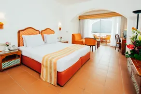 Domina Oasis Hotel & Resort - Image 3