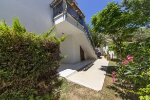 Captivating House with Shared Pool and Central Location in Gumusluk, Bodrum - Image 4