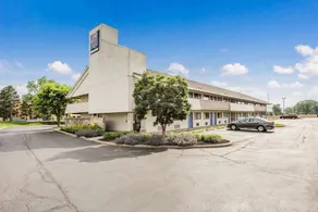 Motel 6-Columbus, OH - Worthington - Image 4