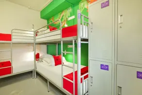 RedDoorz Hostel @ Beach Road - Image 3