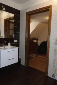 Gościniec Dworski w Ropie - Pokoje gościnne - Image 3